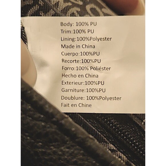 Betsey Johnson Red & Black Quilted Faux Leather Small Crossbody Roses Purse - Picture 6 of 8